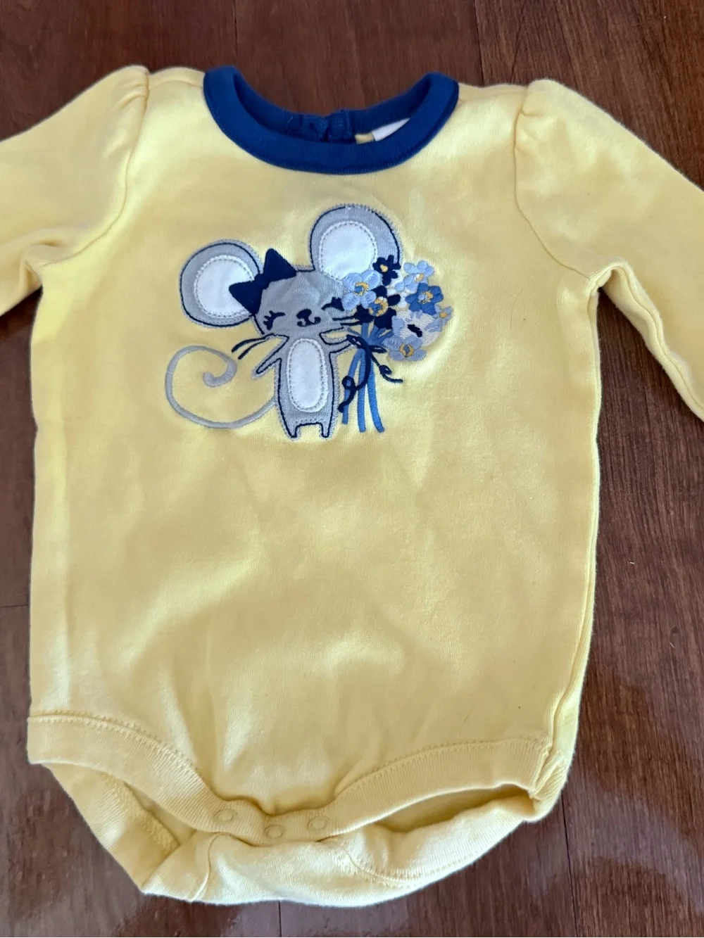 Vintage Gymboree brand 3-6 month embroidered mouse with flowers onesie